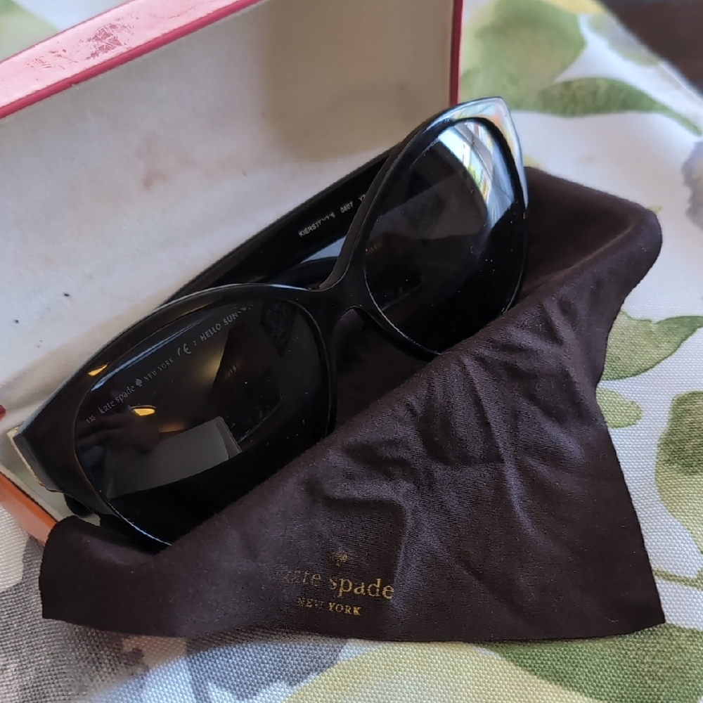 Kate Spade Black Sunglasses with Glossy Finish